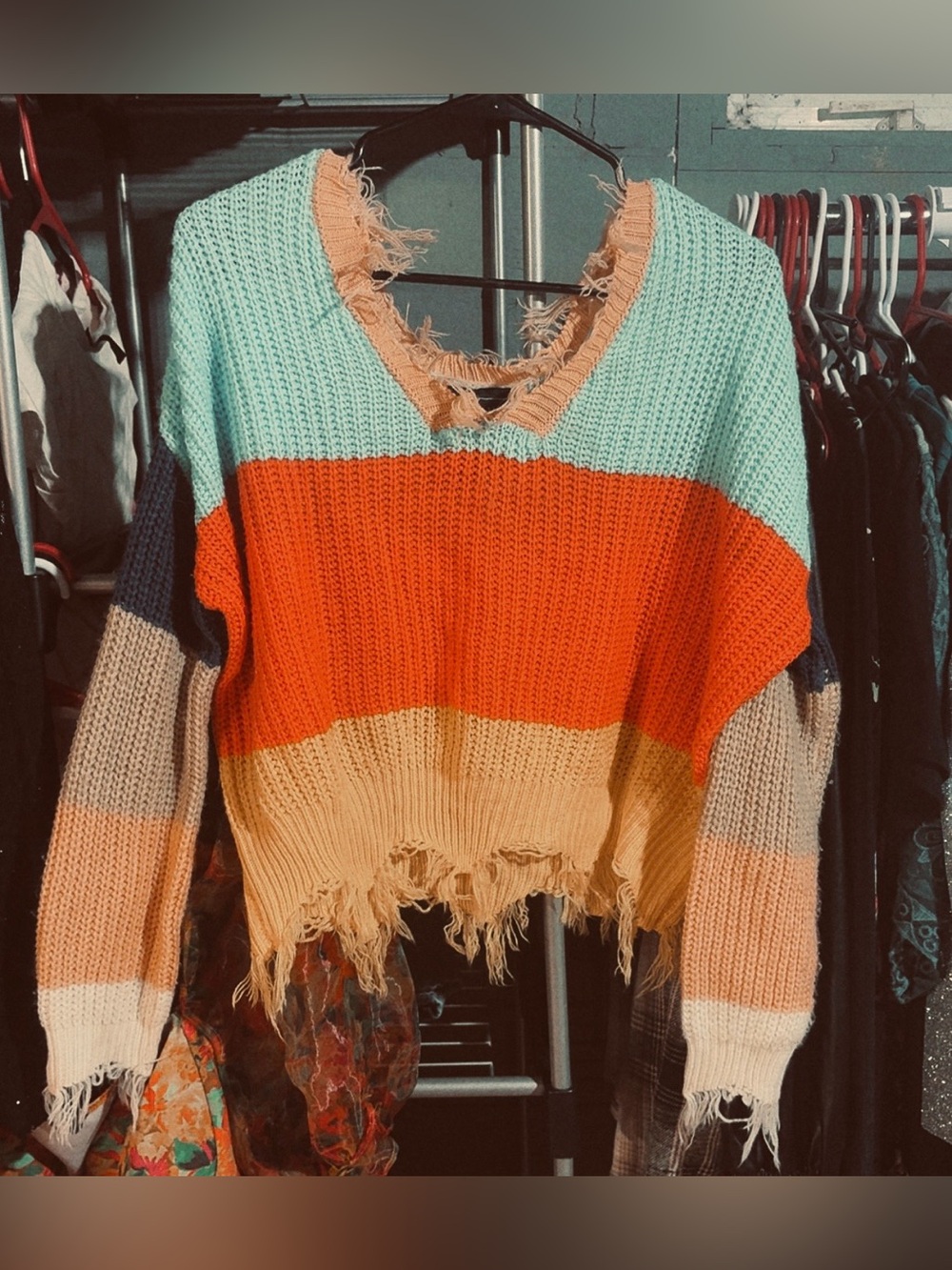 Distressed Colorblock V-Neck Knit Sweater - Multicolor